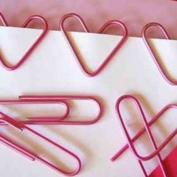 Две скрепки