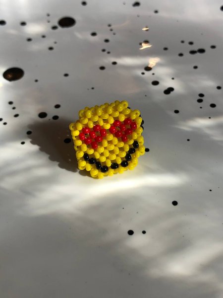 Колечко из бисера смайлик