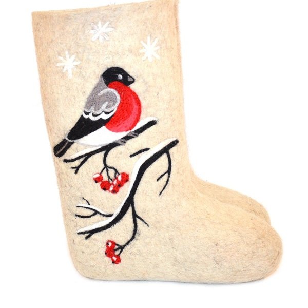 Валенки с вышивкой