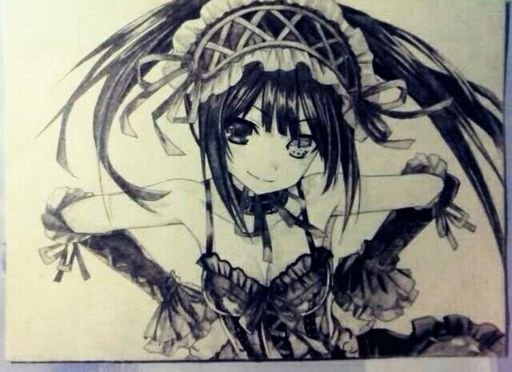 Куруми Токисаки черно белая