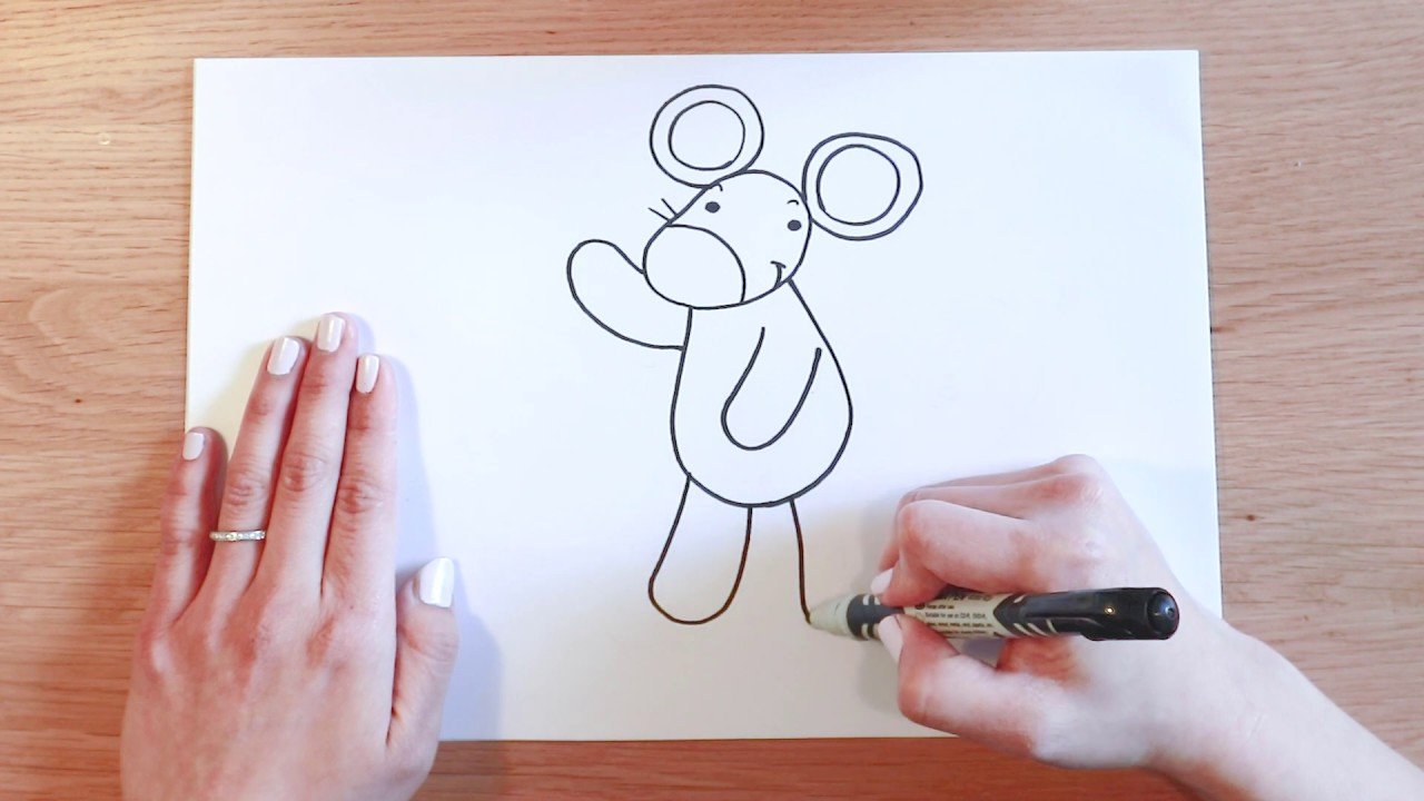 Включи видео как сделать красивую. Мышонок Монти. Монти рисунок карандашом. Рисунык Моньти. Шаблон мыши для рисования.
