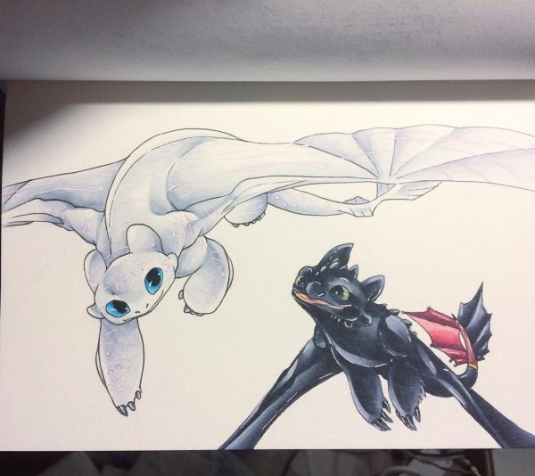 Дракон Беззубик и Стич