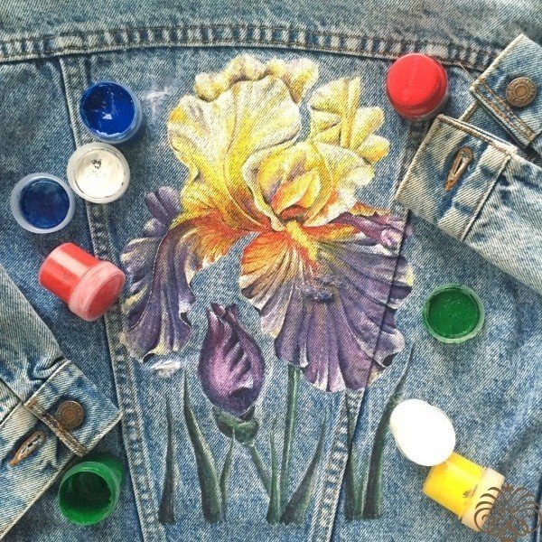 Джинсы разрисованные акрилом