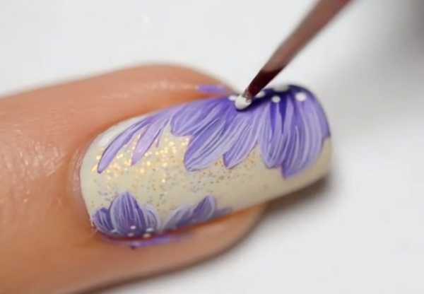 Роспись на ногтях