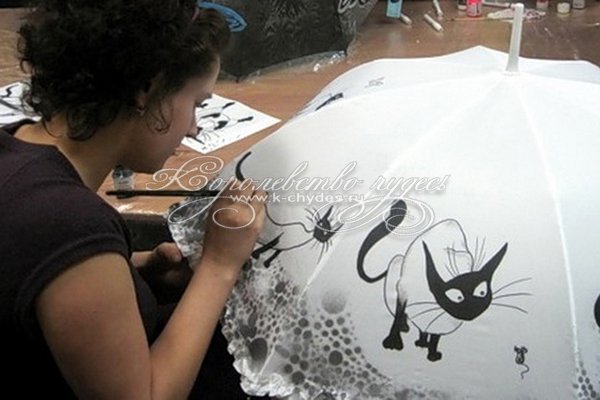 Роспись зонта акриловыми красками по ткани