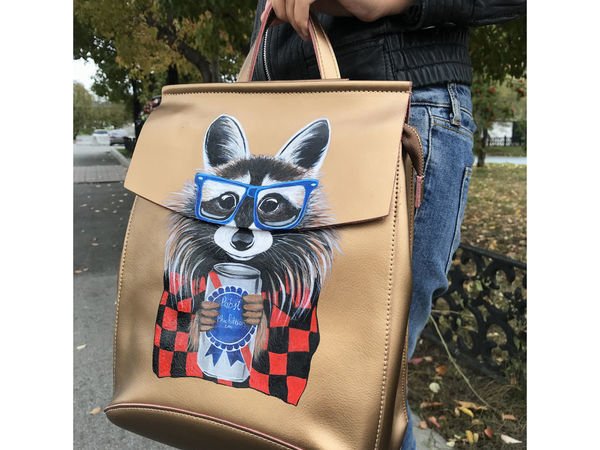 Рюкзак роспись енот