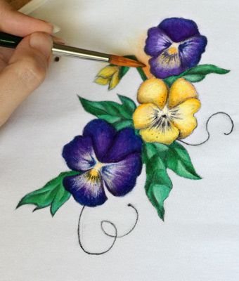 Анютины глазки акрилом