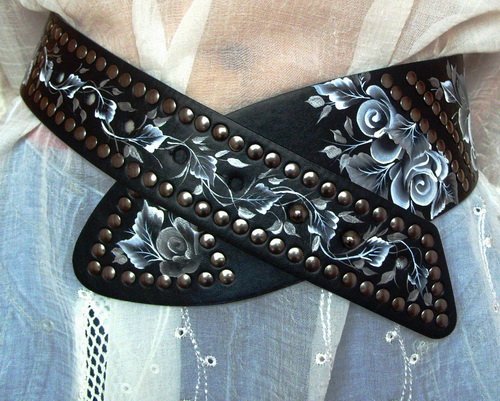 Роспись, вышивка по коже