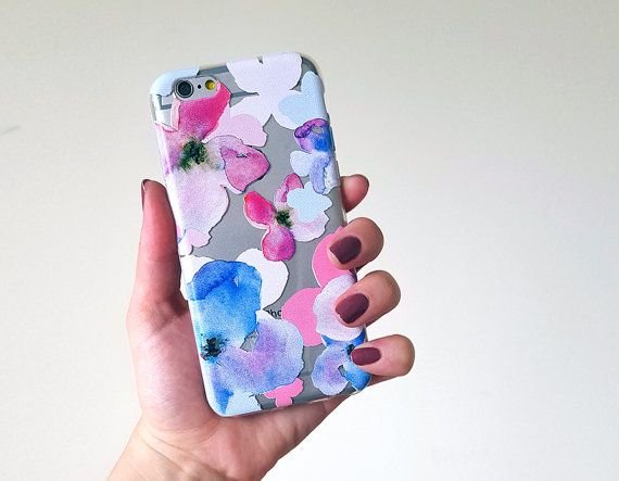 Рисунки на чехле акварелью