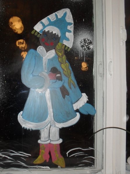 Снегурочка на окне гуашью