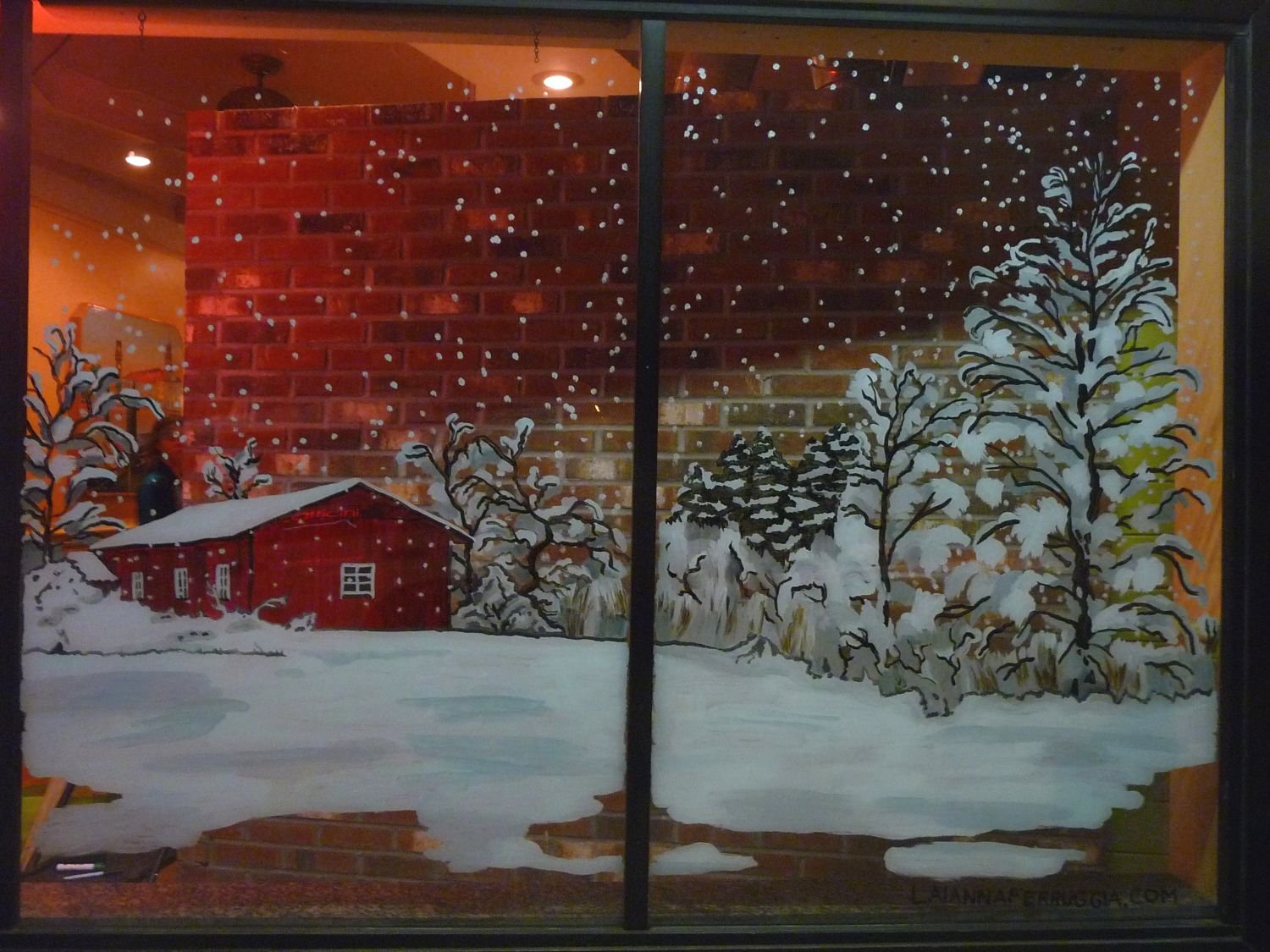Зимняя роспись на окнах