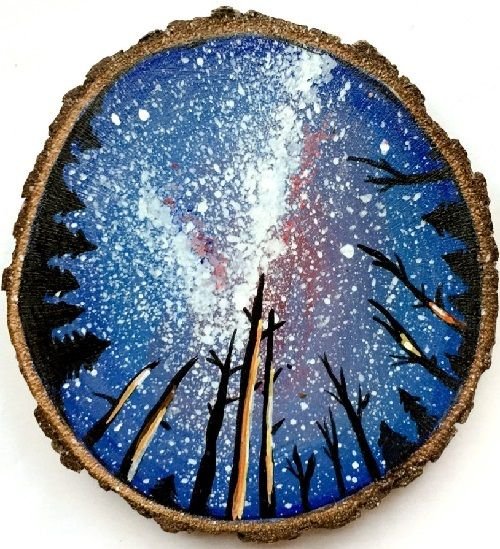 Роспись на спиле дерева космос