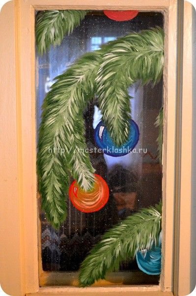 Елка на окне красками