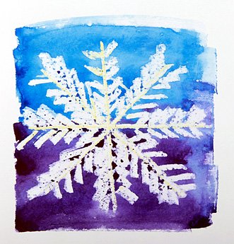 Рисование снежинки восковыми мелками и акварелью
