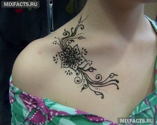 Мехенди на ключице