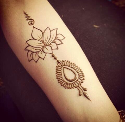 Тату хной Лотос