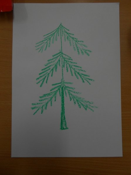 Рисование ёлочки восковыми мелками