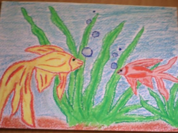 Рыбки в аквариуме восковыми мелками