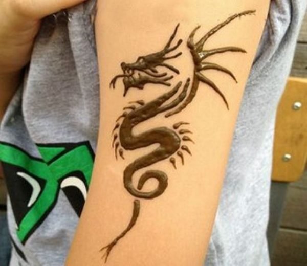 Дракон хной