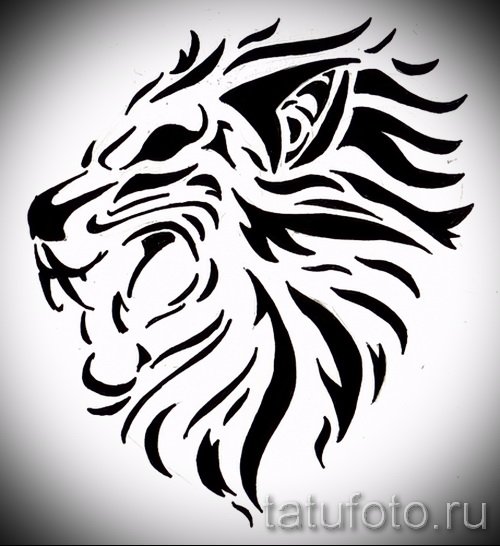 Тату Лев в стиле трайбл