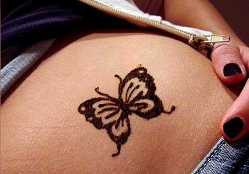 Тату био хной бабочка