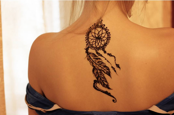 Мехенди на спину перо