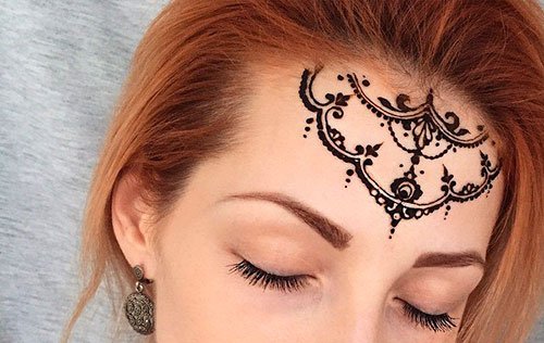 Мехенди белого цвета