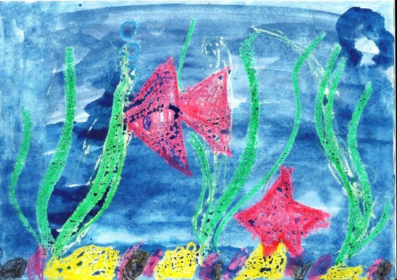 Мои любимые рыбки восковые мелки и акварель