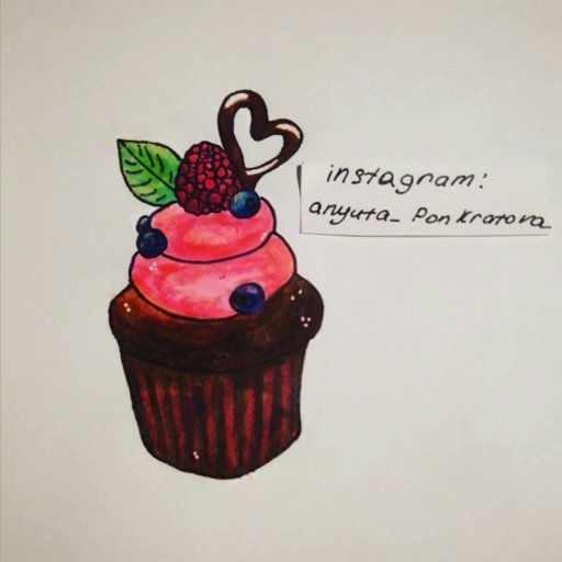 Нарисованные пирожные маркерами