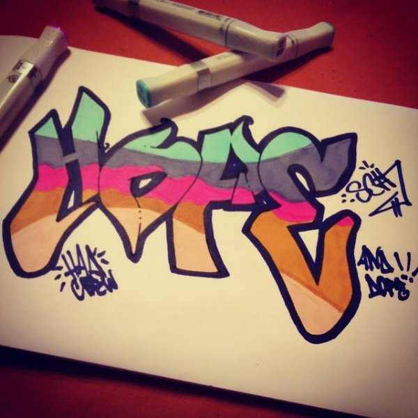 Рисунки карандашом и черным фломастером