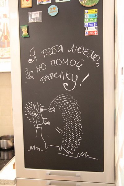 Украсить окна снегом из баллончика