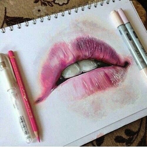 Губы цветными карандашами