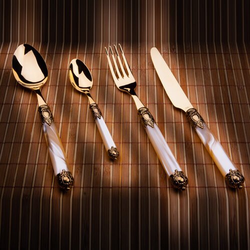 Столовые приборы с костяными ручками Bugatti
