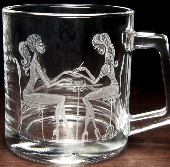 Гравировка на стеклянных кружках