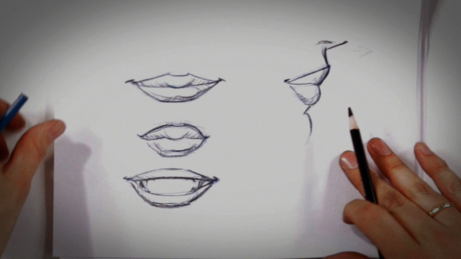 Нарисовать губы ручкой