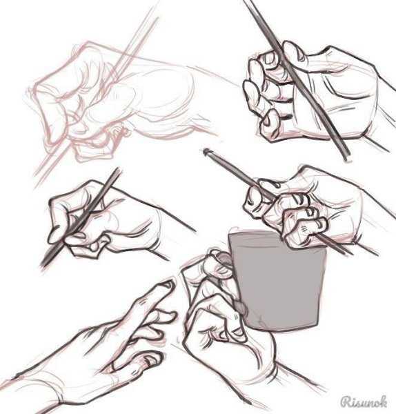 Рука с ручкой референс