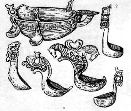 Рукояти ковшей с символами дневного и ночного пути солнца