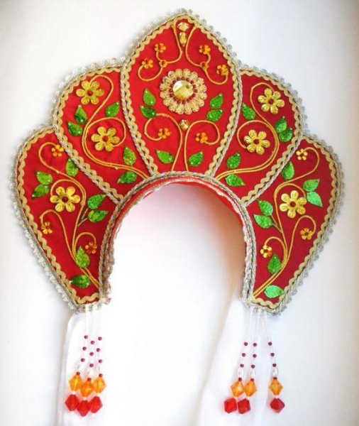 Русский народный костюм с кокошником рисунок