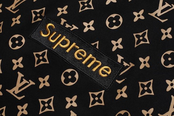 Supreme x Louis Vuitton logo