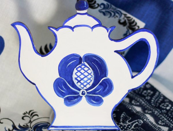 Чайник расписанный гжелью для детей