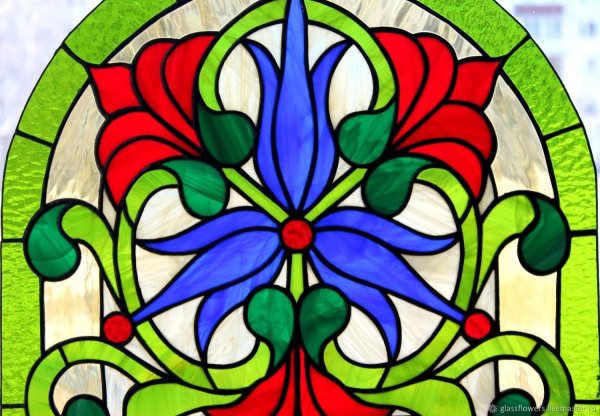 Витражная роспись по стеклу в стиле Тиффани