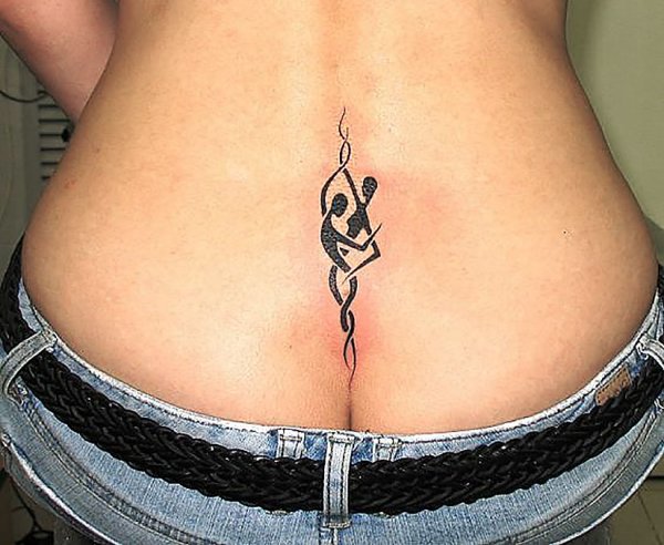 Тату на копчике для девушек