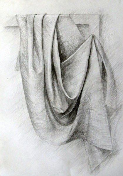 Драпировка складки рисунок Академический