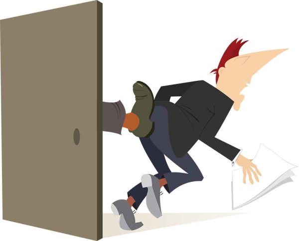 Пинком за дверь