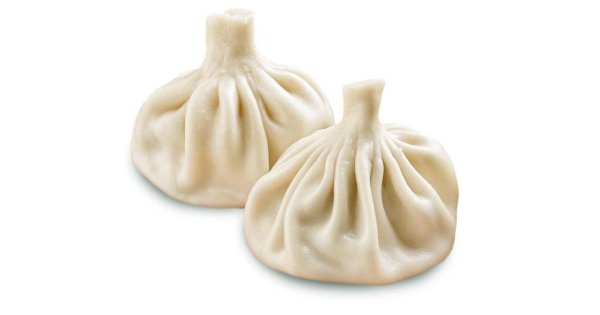 Хинкали на белом фоне