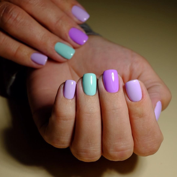 Цветной маникюр