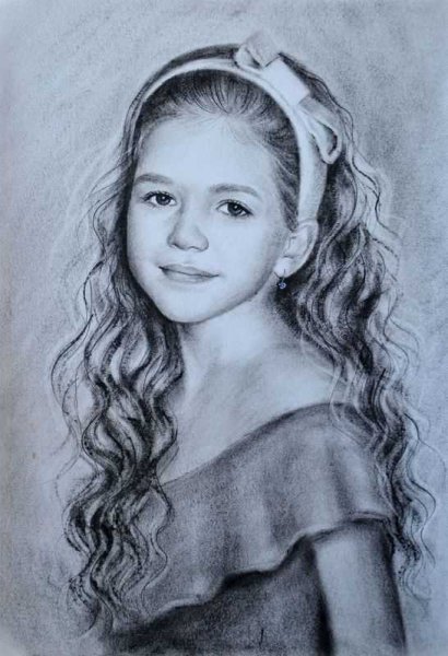 Портрет девочки с челкой