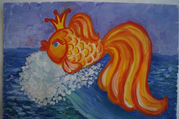 Золотая рыбка в море