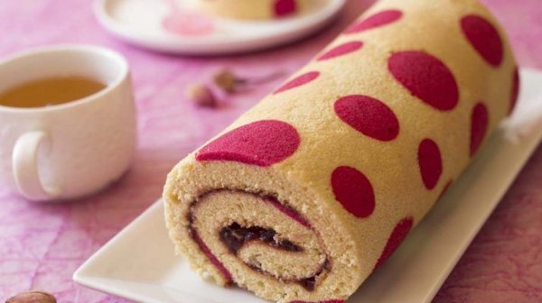 Бисквитный рулет с рисунком