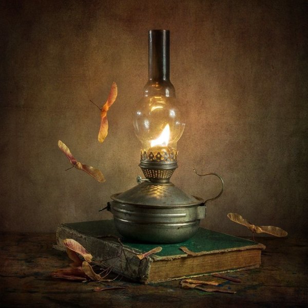 Керосиновая лампа карандашом